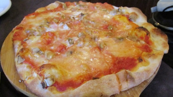 Am I the only one who thinks authentic Italian food in Italy is garbage?