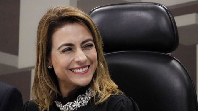 Does this Brazilian politician look good for 49 years old?