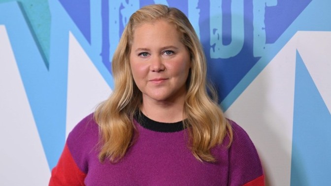 Is this actress who played an ugly girl in a movie actually unattractive?