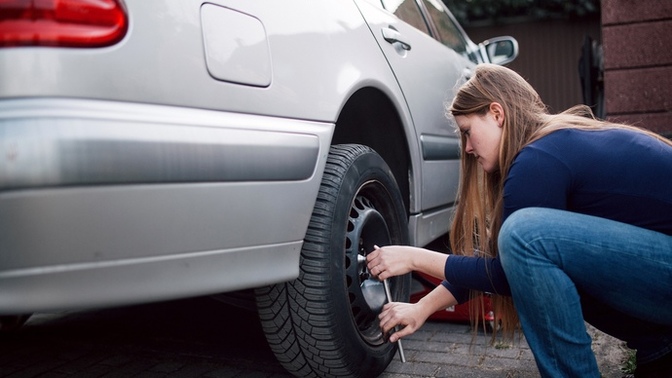 Do you know how to change a tire?