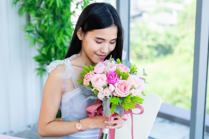 Why my ex boyfriend makes me jealous and hurt me so bad?