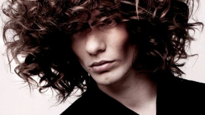 Ladies do you find this mans hairstyle attractive?
