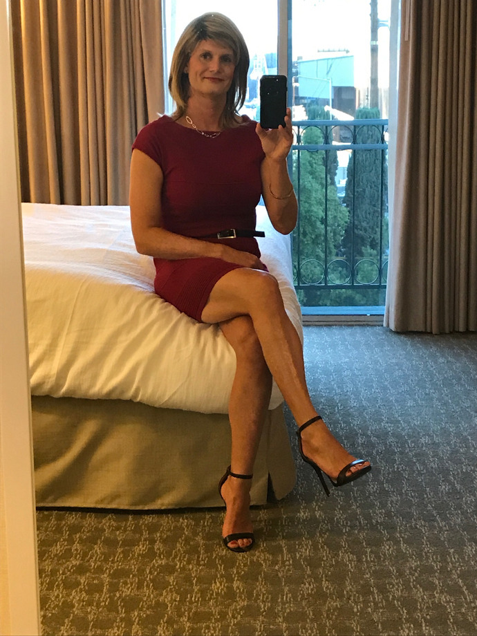 Girls, going out next week. Can you help with an outfit?