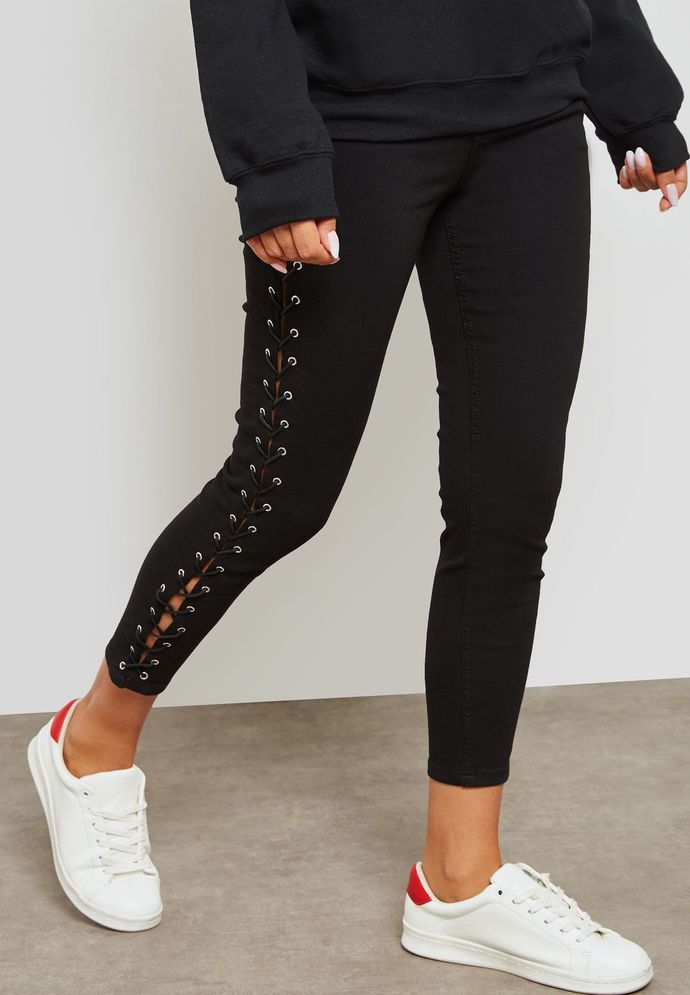 Girls, which of the following skinny jeans are the most feminine/cute style that I should buy?