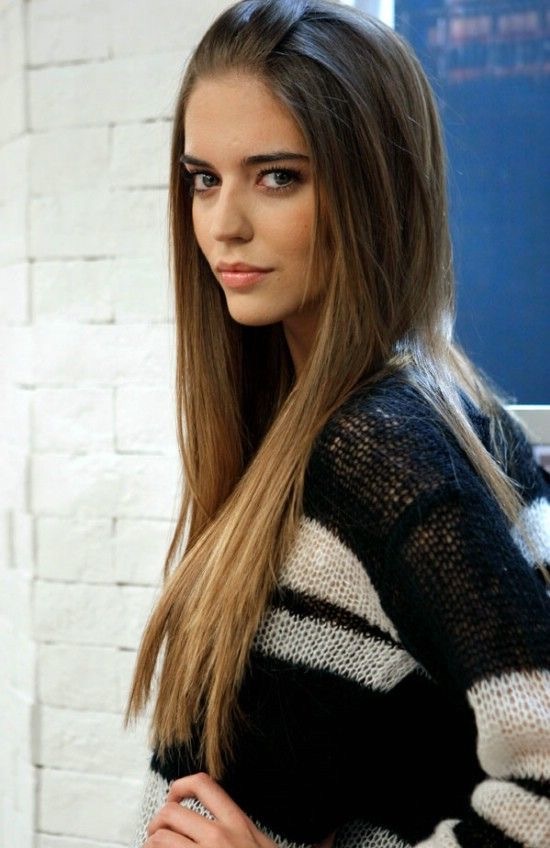 Do you find model Clara Alonso pretty?