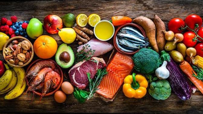 Write a list of the top 5 healthy dishes that you consider vital for gaining muscle 🥙 ?