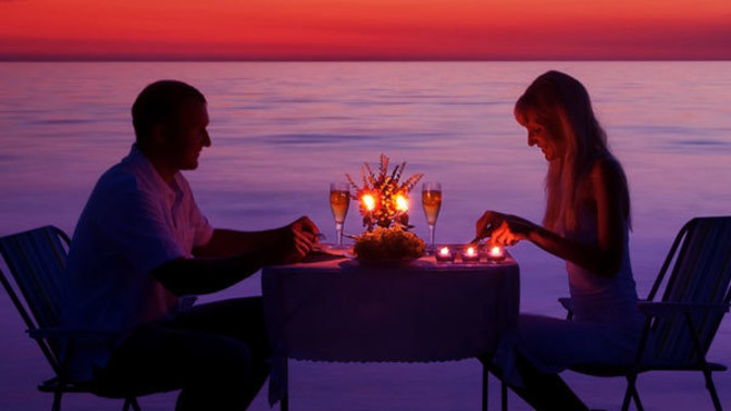 When was the last time you have been on a date? For you is it easy to go on dates or get a partner? Is it strange to not feel like you can get anyone?