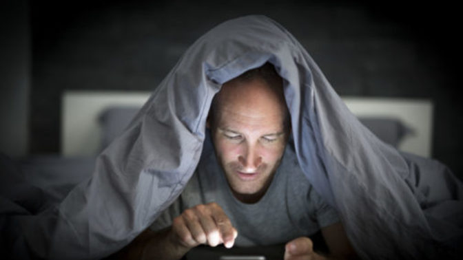 Do you put down your smart devices well before bed?