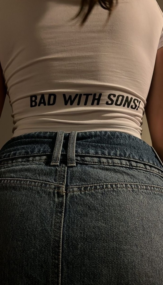 What do you think about the saying on this shirt?