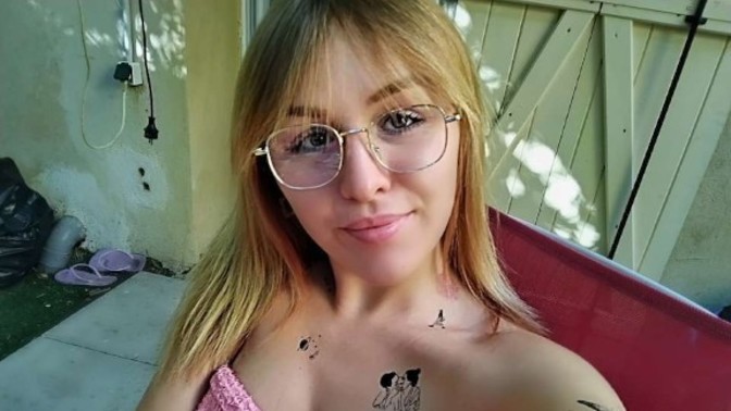 Do you think this French girl is attractive/has a good body?