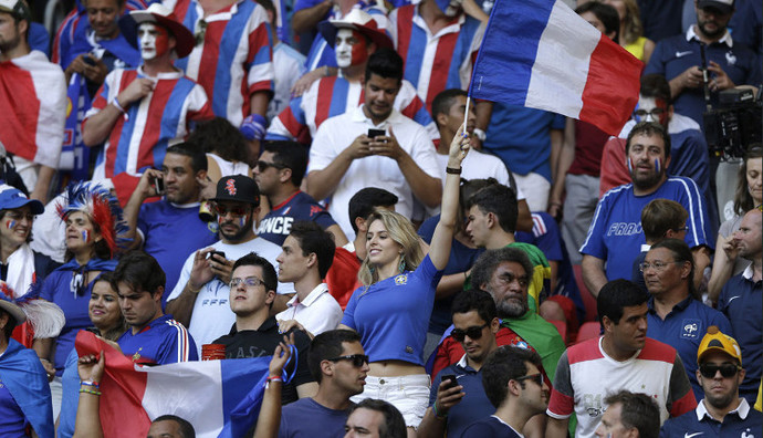 Am I the only one who doesnt have a negative view of French people?