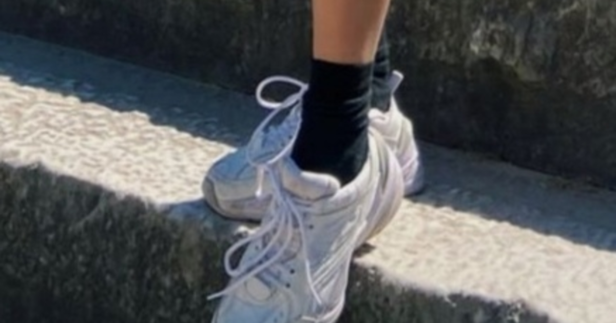Do these shoes and socks cause foot odor? Sexuality