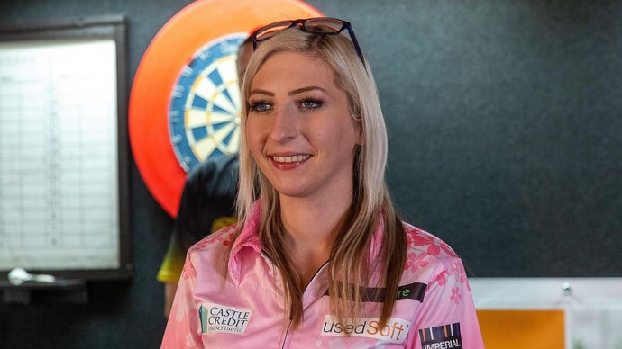 Do you find Fallon Sherrock physically attractive?