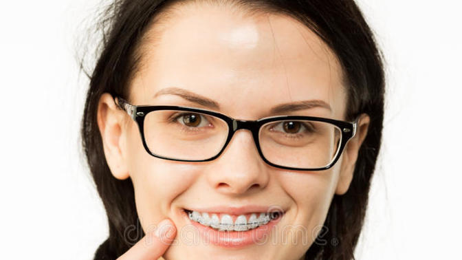 Are girls who look nerdy unattractive?
