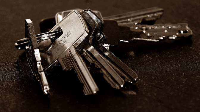 How many keys do you have on your keychain?