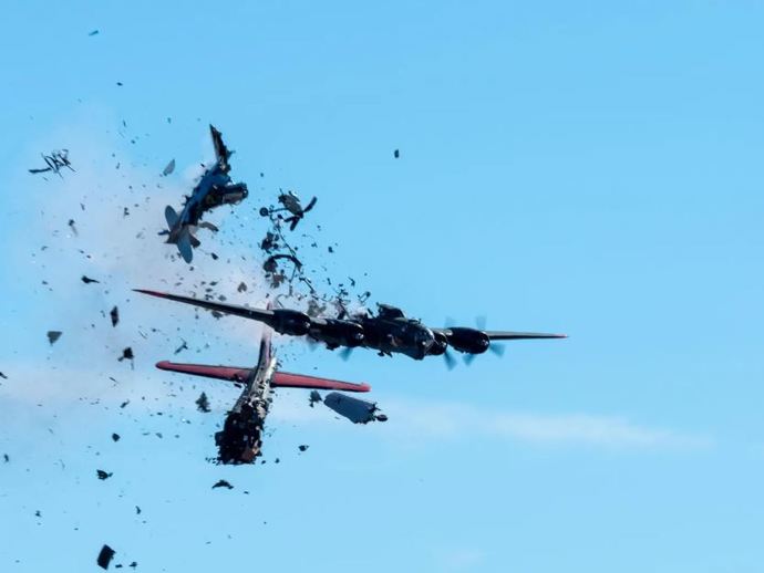 Thoughts on this aftermath photo of the ‘Wings Over Dallas Air Show Collision?