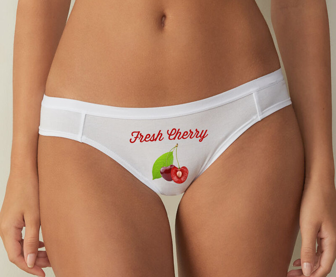 Do you think these panties are pretty?
