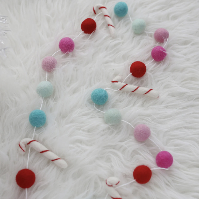 Which garland is prettier as Christmas decor?
