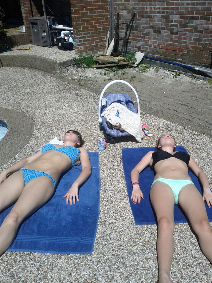 Do babies like tans too?