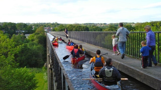 Would you prefer to cross an aquaduct by foot or boat?