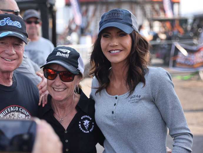 Do you think Kiristi Noem is Beautiful?