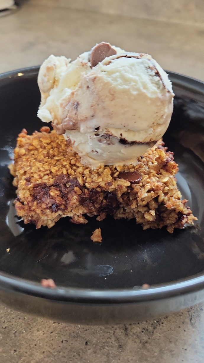 I tried to copy starbucks oat fudge bar. What do you think?