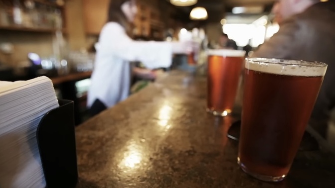 Is there a difference between a pub and a bar?
