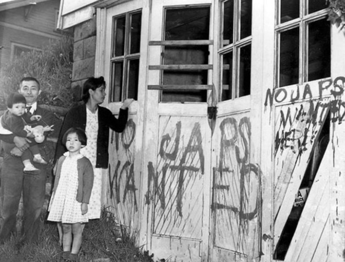 Are you for Japanese American prisoners getting reparations from the US after WW2?