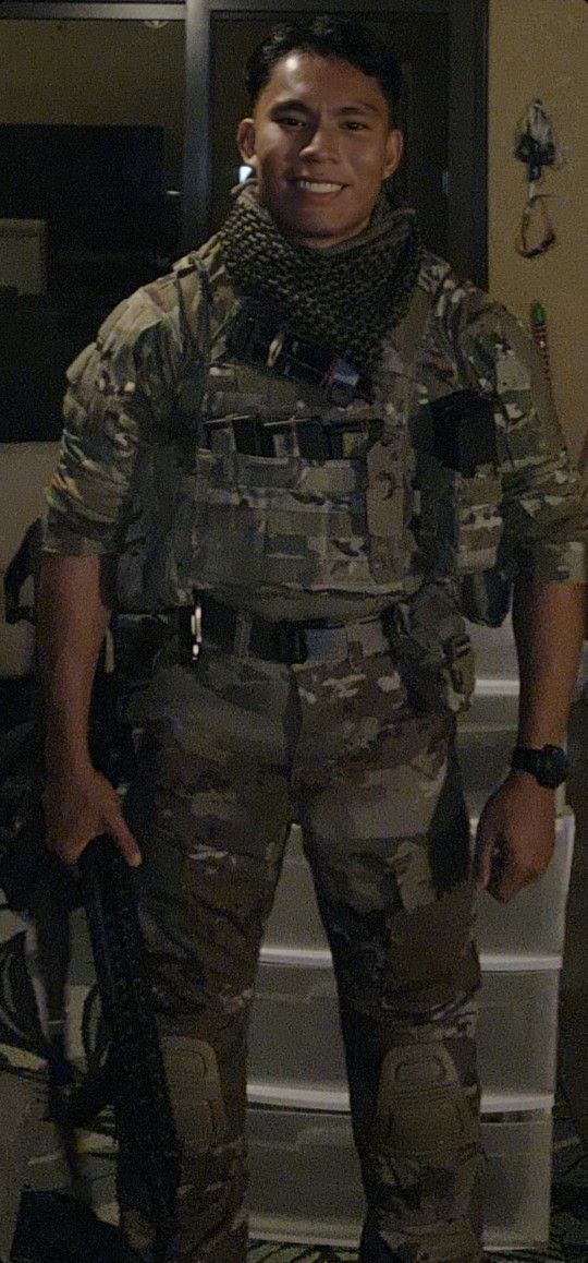 How do you all like my fashion style?