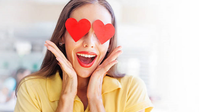 Why would a guy think EVERY woman is in love with him, and brag about rejecting lots of women?