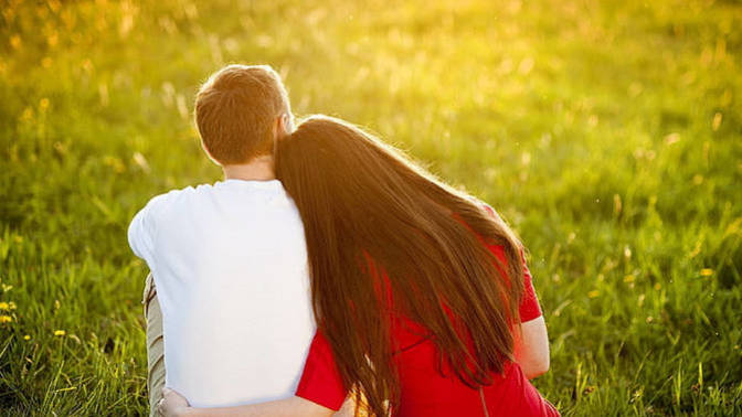 Does this girl like me romantically?