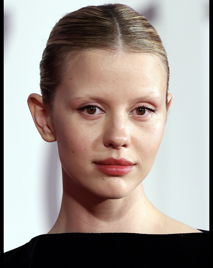 Do you find her pretty (Mia Goth)?