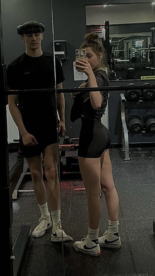 Fit check - day 3. Have you been watching the world cup? Who are you supporting?