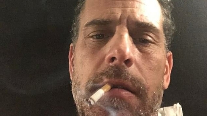 Would you ever video yourself weighing your crack cocaine and then upload it to your iCloud account?