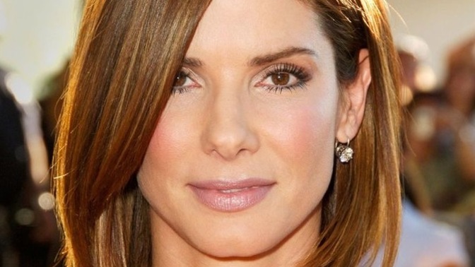 Do you think actress Sandra Bullock is pretty?