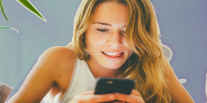 Can a man fall in love with you through texting?