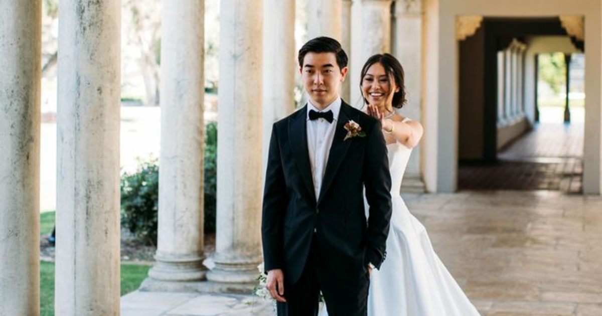 Is it really bad luck for the groom to see his bride in a dress before