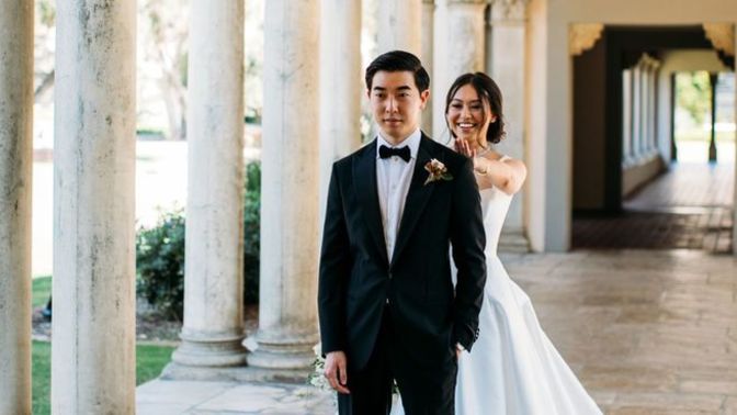Is it really bad luck for the groom to see his bride in a dress before the wedding?