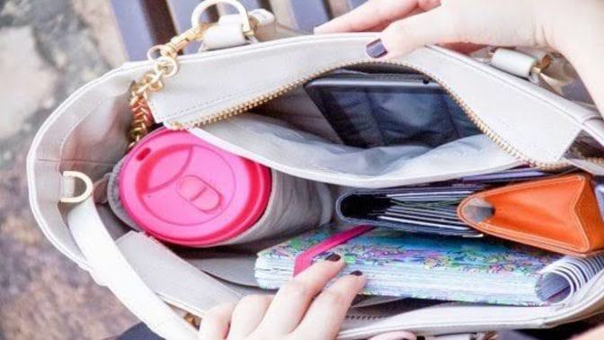 Girls, what you have in your bag at the moment?
