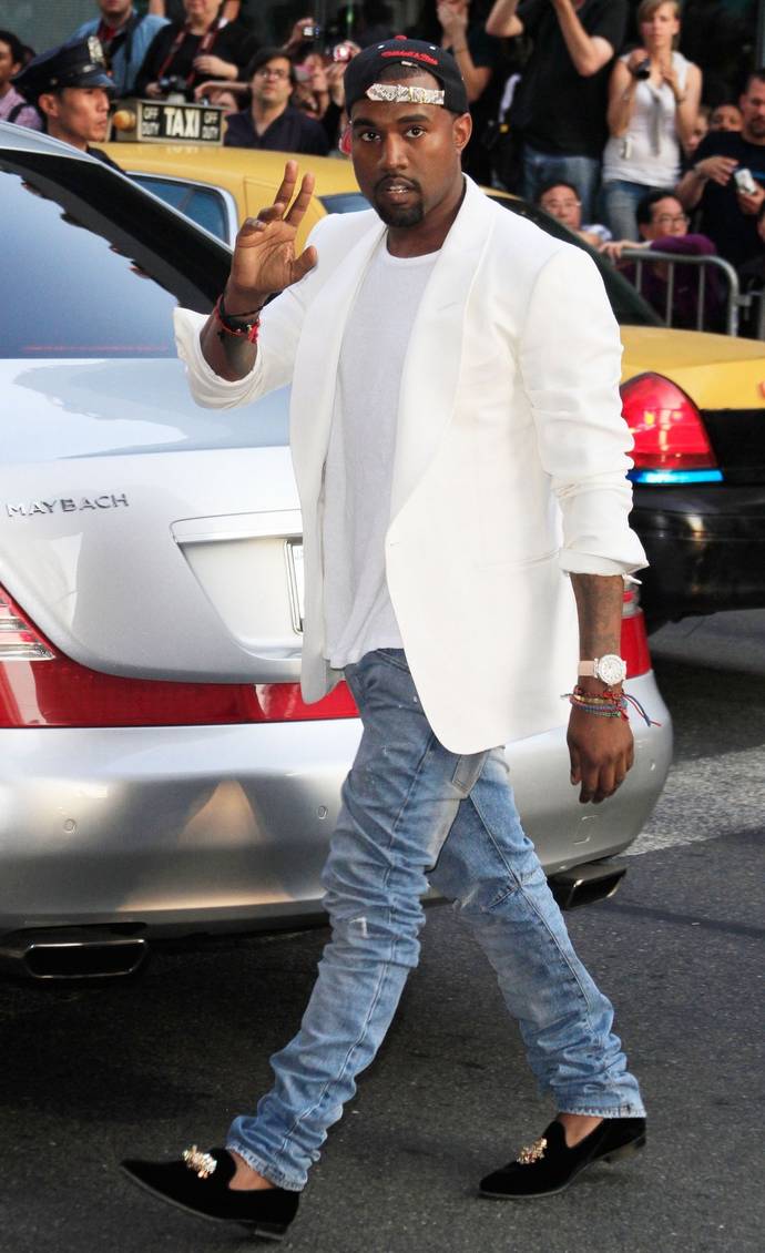 Do you find its ridiculous that Kanye still has to pay child support despite Kim being a billionaire?
