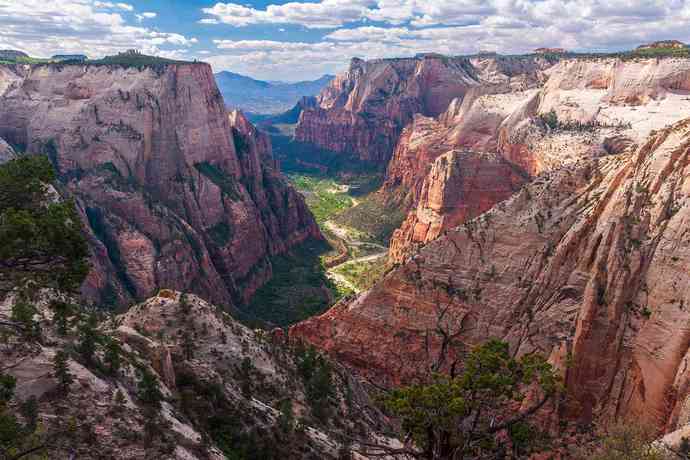 Would you rather live in Utah or New Hampshire?