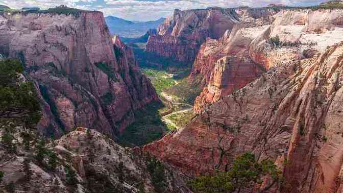 Would you rather live in Utah or New Hampshire?