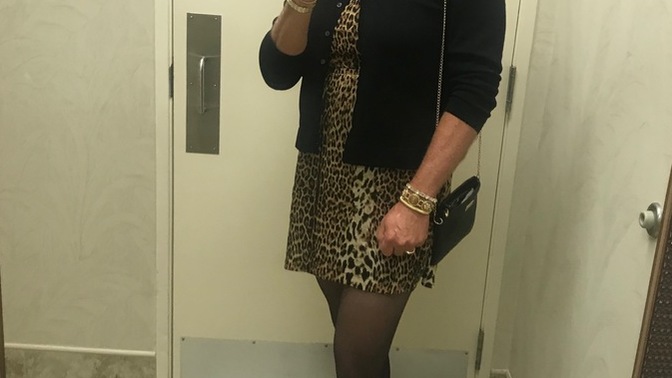 Girls, OMG I've been invited to a holiday cocktail party! What should I wear?