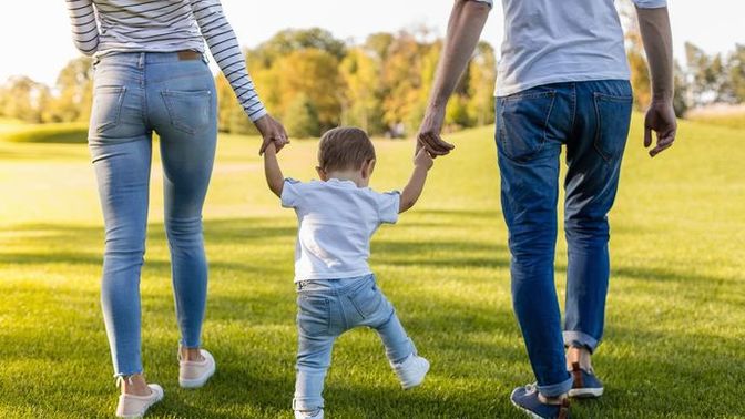 Men and women who do you think is more responsible for taking care of the children?
