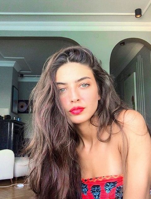 Do you find this Turkish actress pretty?
