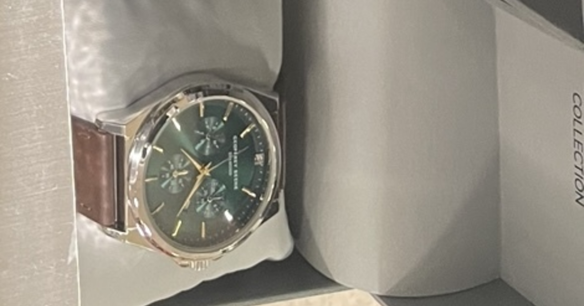 Which watch should I get my boyfriend? GirlsAskGuys