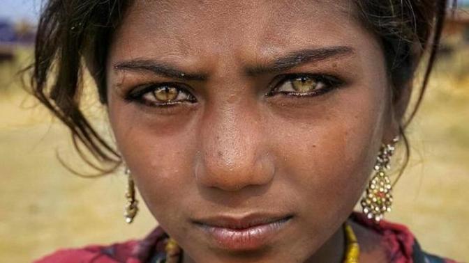 Is Gypsies white or indian?