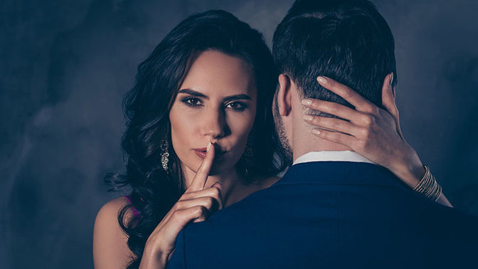 SECRETS IN A RELATIONSHIP! Do you think people in a relationship may have secrets that they keep from their partner?