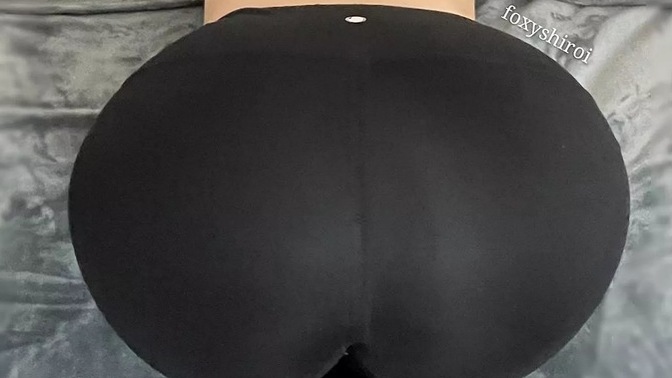 Guys, Thoughts on whether my joggers are too tight?