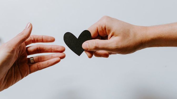 What are some rules to set up in a long distance relationship?